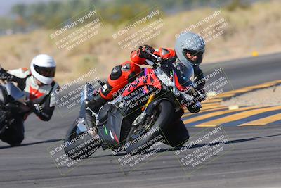 media/Nov-06-2023-Moto Forza (Mon) [[ce023d0744]]/3-Intermediate Group/Session 3 (Turn 16)/